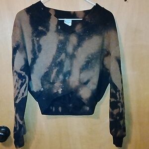 Black Cropped Sweater Reverse tye Dyed